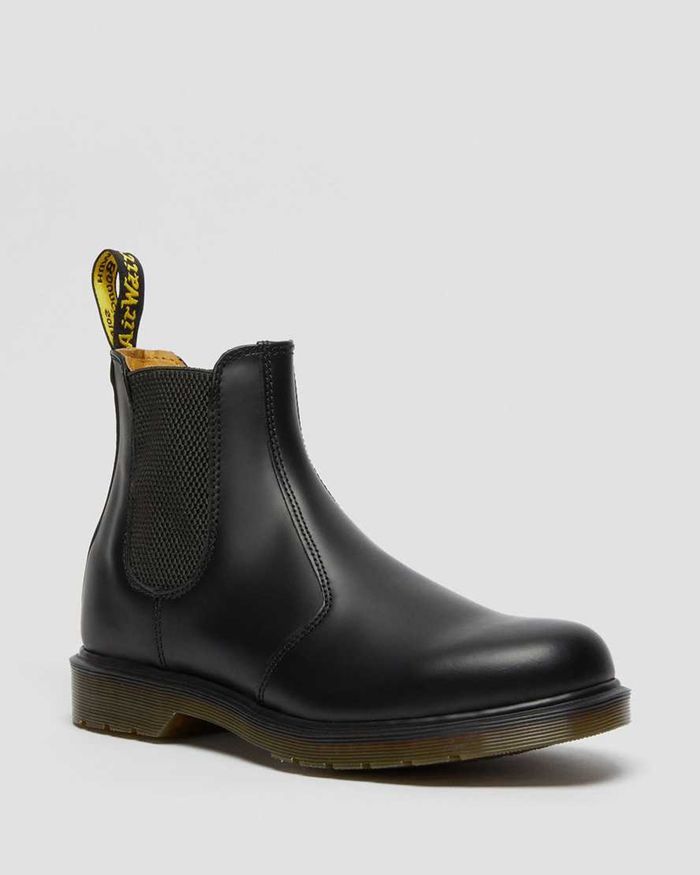 Dr Martens Womens 2976 Smooth Leather Chelsea Boots Black - 68529QXRI